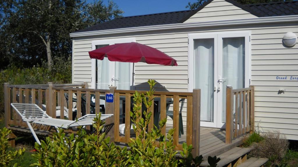 Hotel Camping Les Genets Penmarcʼh Exterior foto